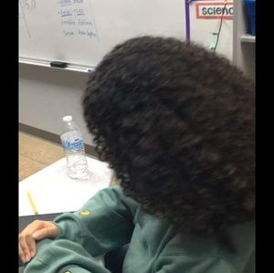 Meet your Posher, Génesis